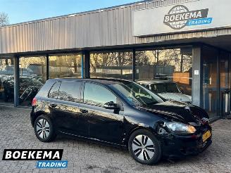 krockskadad bil auto Volkswagen Golf 1.4 TSI Trend DSG Navi Airco Cruise Trekh. 2009/1