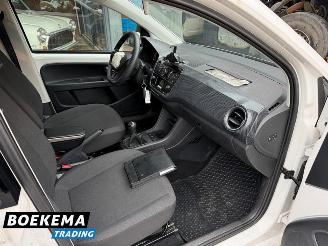Volkswagen Up! 1.0 Move Up! Airco DAB LMV 5-Deurs picture 17