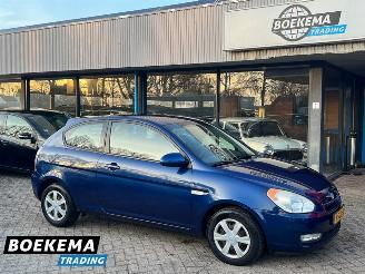 skadebil auto Hyundai Accent 1.4i Dynamic Joy Airco Cruise PDC 2008/3
