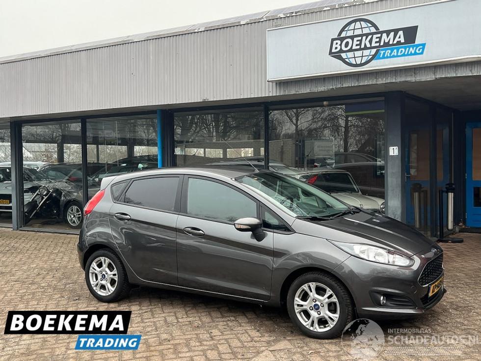 Ford Fiesta 1.5 TDCi Titanium Stoelverw. Climate PDC Trekhaak