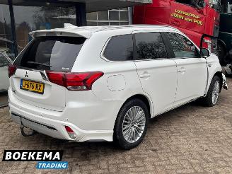 Mitsubishi Outlander 2.4 PHEV Intense+ Pano Leer Stoel/Stuurverw. Navi Camera PDC picture 2