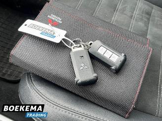Mitsubishi Outlander 2.4 PHEV Intense+ Pano Leer Stoel/Stuurverw. Navi Camera PDC picture 29