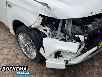 Mitsubishi Outlander 2.4 PHEV Intense+ Pano Leer Stoel/Stuurverw. Navi Camera PDC picture 6