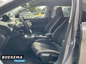Peugeot 308 SW 1.2 PureTech Style Automaat Navigatie PDC Cruise Trekhaak picture 17