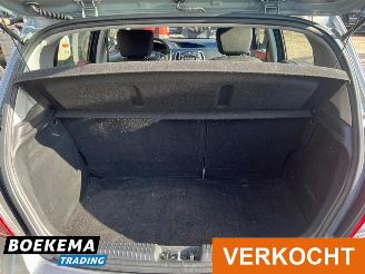 Hyundai I-20 1.2i Business Edition Airco 5-Deurs picture 18