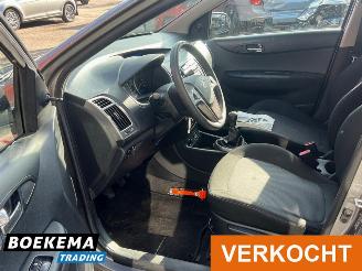 Hyundai I-20 1.2i Business Edition Airco 5-Deurs picture 15