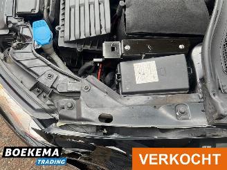 Audi A3 Limousine 1.6 TDI 110PK Pro Line Panorama Navigatie Airco picture 11