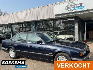 Schadeauto BMW 5-serie 520i Executive 6-Cilinder Airco 1995/8