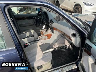 BMW 5-serie 520i Executive 6-Cilinder Airco picture 19