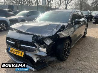 Mercedes A-klasse 250 e AMG Navigatie Camera Stoelverwarming picture 4