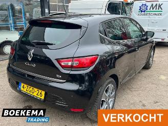 Renault Clio 0.9 TCe ECO Night&Day Navigatie Airco picture 2