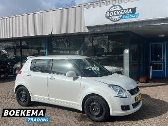 skadebil auto Suzuki Swift 1.3 Shogun Airco Cruise 2009/1