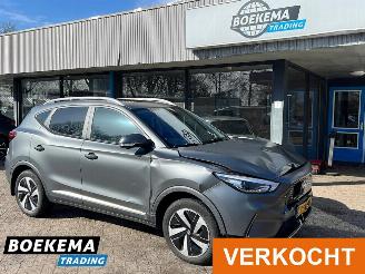 Vaurioauto  passenger cars MG ZS EV Long Range Luxury 70 kWh Panorama Leer Camera Navigatie 2023/12