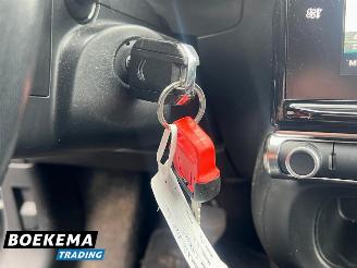 Citroën C3 1.2 PureTech S&S Shine Automaat Navigatie Cruise Climate picture 26