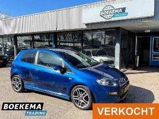 krockskadad bil auto Fiat Punto Evo 1.4-16V Multiair Racing Navigatie Clima Cruise 2010/11