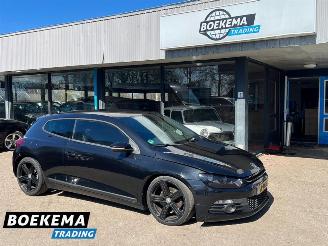 krockskadad bil auto Volkswagen Scirocco 2.0 TSI 200PK DSG Navigatie Leer Stoelverw. 2008/12