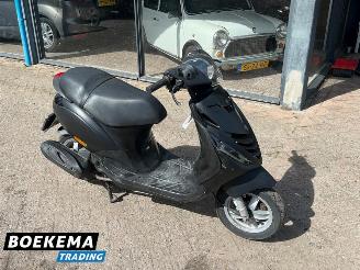Piaggio  Zip 45KM picture 2