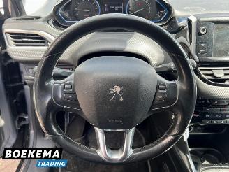 Peugeot 2008 1.6 VTi Allure Navigatie picture 22