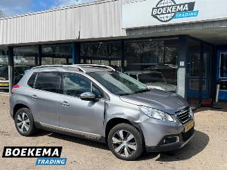 krockskadad bil auto Peugeot 2008 1.6 VTi Allure Navigatie 2013/6
