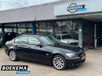 Voiture accidenté BMW 3-serie 318i High Executive Automaat Navigatie Xenon 2007/2