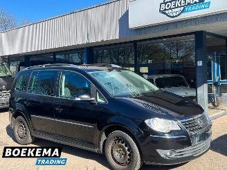 skadebil auto Volkswagen Touran 2.0 TDI 170PK Highline Stoelverw. Cruise Climate 2008/5