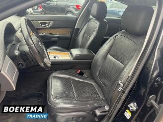 Jaguar XF 3.0 V6 Premium Luxury AUT Keyless Climate Cruise picture 12