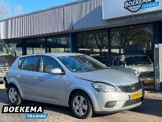 Auto incidentate Kia Cee d cee'd 1.4 CVVT X-tra Airco 5-Deurs 2011/6