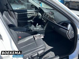 BMW 3-serie 320d xDrive Edition Panorama Leer Automaat Navigatie picture 21
