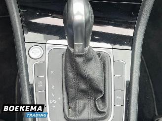 Volkswagen Golf 1.4 TSI Highline DSG Panorama Virtual Stoel/Stuurverw Massage Camera Trekhaak picture 28