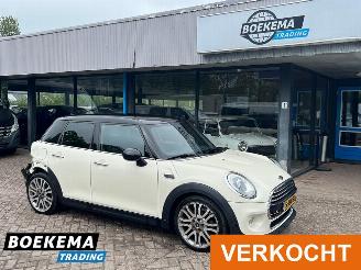 Avarii autoturisme Mini Cooper 1.5 Business Navigatie Leer Cruise 5-Deurs 2014/10