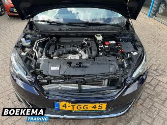 Peugeot 308 1.6 THP Première Panorama Climate Cruise Keyless picture 8