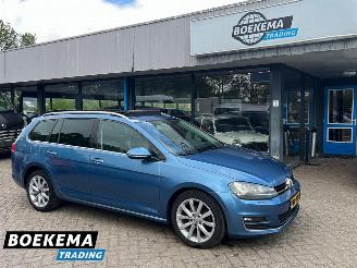 Vaurioauto  passenger cars Volkswagen Golf Variant 2.0 TDI 150PK Highline DSG Panorama Standkachel Leer Navigatie F1 2013/9