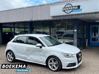 krockskadad bil auto Audi A1 Sportback 1.0 TFSI S-Line Advance Navigatie Cruise PDC 2018/9