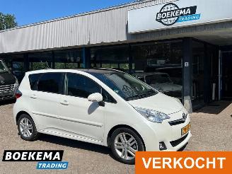 Unfallwagen Toyota Verso S 1.3 VVT-i Dynamic Automaat JBL Navigatie Camera Climate Glazen-Dak 2012/2