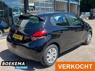 Peugeot 208 1.2 PureTech Active Navigatie Airco Cruise picture 2