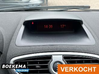 Renault Clio 1.5 dCi Collection Airco Cruise 5-Deurs Trekhaak picture 23