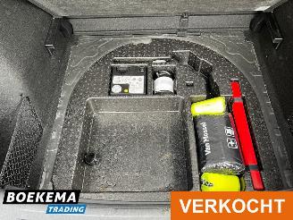 MG ZS EV Luxury 45 kWh Leer Keyless Panorama picture 12