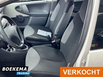 Peugeot 107 1.0 12V XR Airco 5-Deurs picture 10