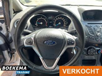 Ford Fiesta 1.5 TDCi Style Lease Navigatie Cruise Airco 5-Deurs picture 18