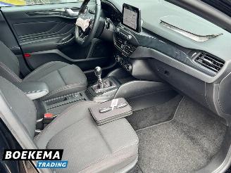 Ford Focus 1.0 EcoBoost ST Line Winterpakket Navi Clima Cruise picture 21