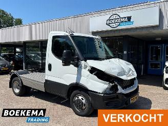 skadebil bedrijf Iveco Daily 40C18 3.0 BE-Trekker Automaat Veldhuizen Euro6 2024/9