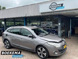 Unfallwagen Renault Mégane Estate 2.0 Bose Clima Cruise Trekhaak 2011/11