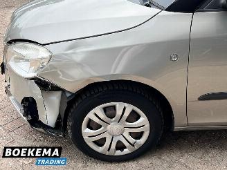 Skoda Fabia 1.6-16V Ambiente Automaat Airco Stoelverwarming PDC Trekhaak picture 7