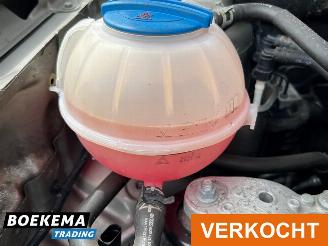 Skoda Fabia 1.6-16V Ambiente Automaat Airco Stoelverwarming PDC Trekhaak picture 12