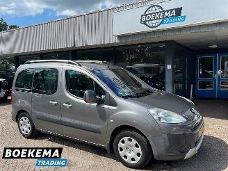 skadebil auto Peugeot Partner Tepee 1.6 XT Airco Cruise 2xSchuifdeur PDC Trekhaak 2008/9