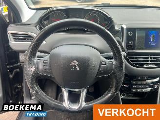 Peugeot 208 1.2 VTi Oxygo Cruise Navi Clima Trekhaak picture 19