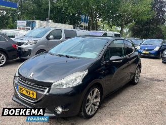 Peugeot 208 1.6 VTi 120PK Allure Stoelverwarming Navi Clima picture 4