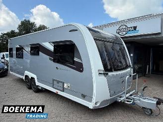 damaged caravans Elddis  Buccaneer Cruiser EP Levelsysteem Luifel Douche Fietsenrek Mover Zonnepaneel Schotel 2019/1