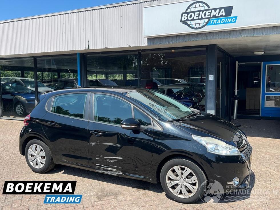 Peugeot 208 1.2 VTi Access Navi Cruise-Control Parkeersensoren Clima