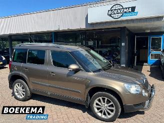 krockskadad bil auto Skoda Yeti 1.8 TSI Ambition 4x4 Navi Trekhaak Airco 2010/2